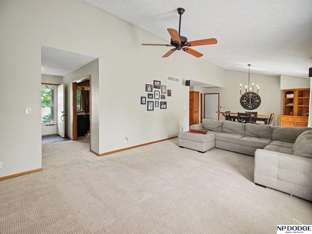 3600 Hartley Circle, Lincoln, NE 68521