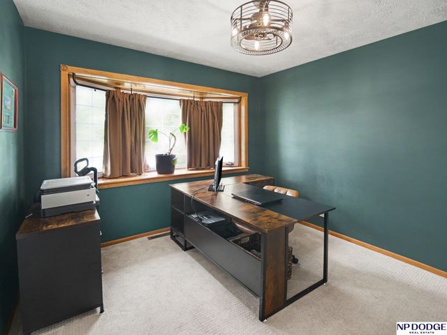 3600 Hartley Circle, Lincoln, NE 68521