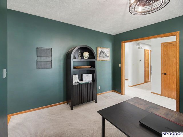 3600 Hartley Circle, Lincoln, NE 68521