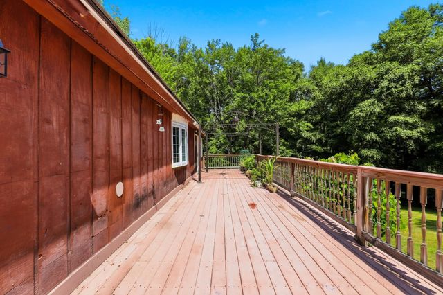 290 French Road, Henniker, NH 03242