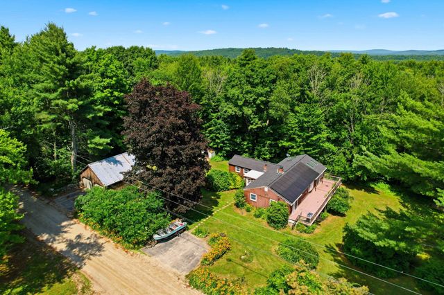 290 French Road, Henniker, NH 03242