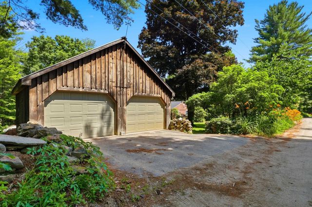 290 French Road, Henniker, NH 03242