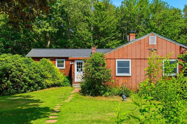 290 French Road, Henniker, NH 03242