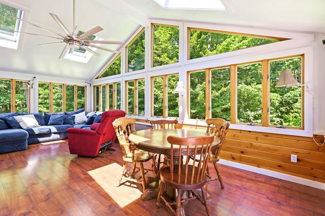 290 French Road, Henniker, NH 03242