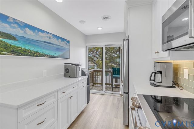 161 Beach Cove Drive, White Stone, VA 22578