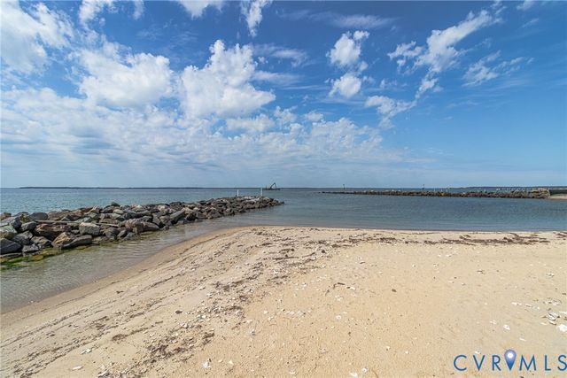 161 Beach Cove Drive, White Stone, VA 22578