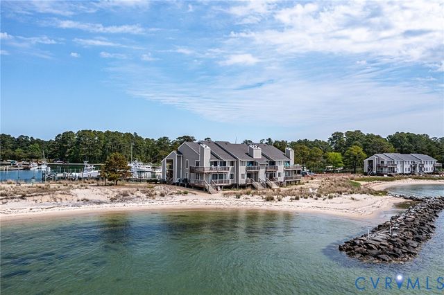 161 Beach Cove Drive, White Stone, VA 22578