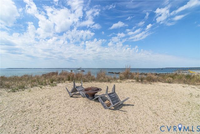 161 Beach Cove Drive, White Stone, VA 22578