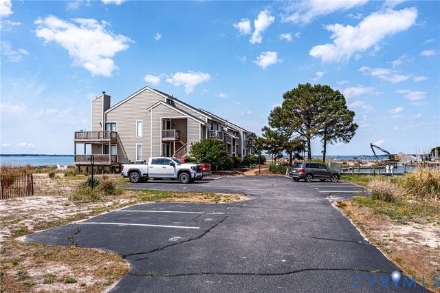 161 Beach Cove Drive, White Stone, VA 22578