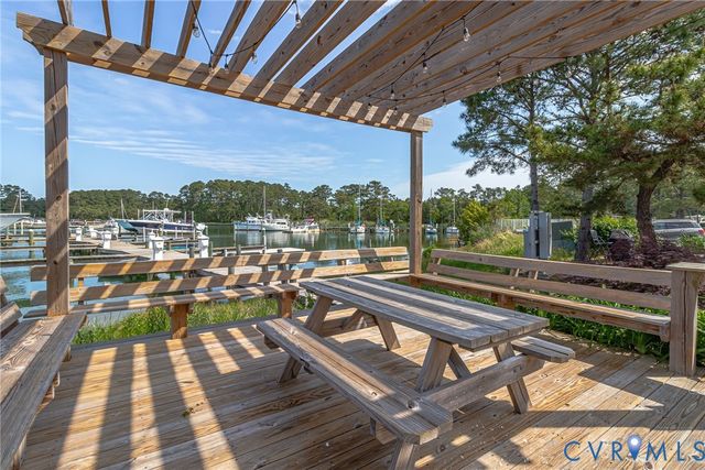 161 Beach Cove Drive, White Stone, VA 22578