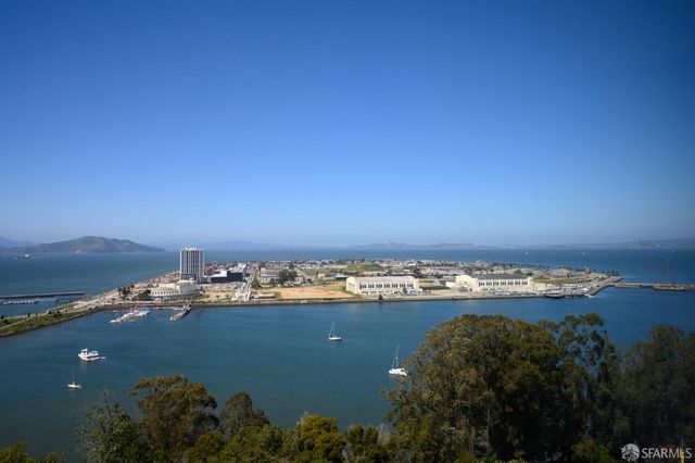 1 Bristol Court 403, San Francisco, CA 94130