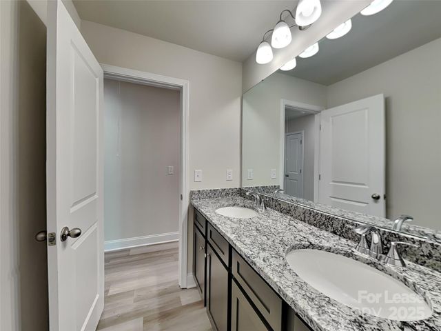 212 Queenshall Road, Mooresville, NC 28117