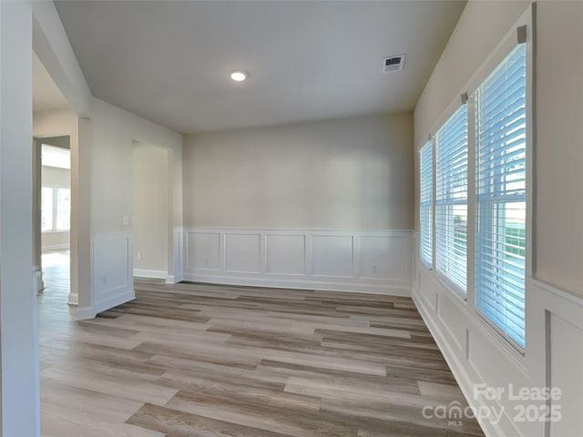 212 Queenshall Road, Mooresville, NC 28117