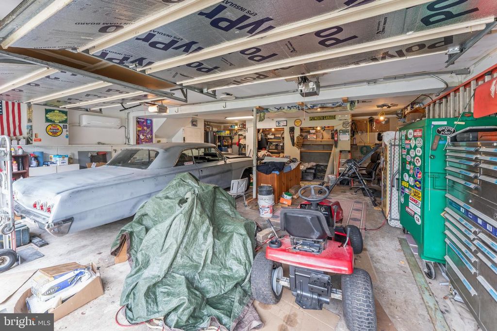 8 FALLING WATER CT, Fredericksburg, VA 22405