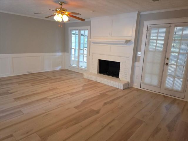 2064 Skyland Glen Drive, Snellville, GA 30078