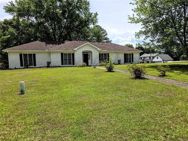 2064 Skyland Glen Drive, Snellville, GA 30078