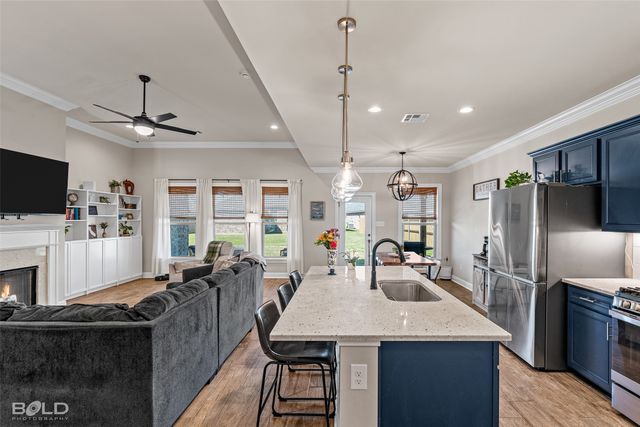 613 Flowstone Crossing, Benton, LA 71006