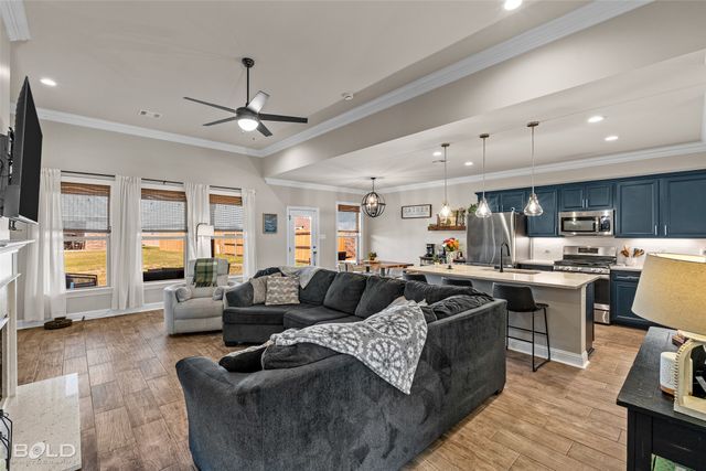 613 Flowstone Crossing, Benton, LA 71006