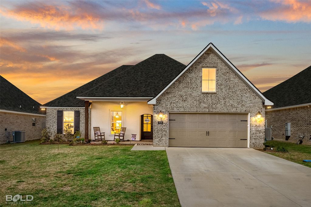 613 Flowstone Crossing, Benton, LA 71006