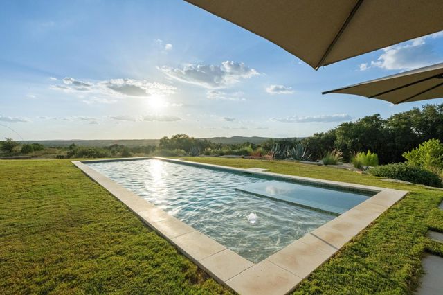 23924 MILESTONE RD, Spicewood, TX 78669