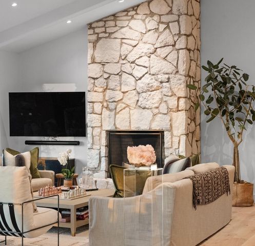 23924 MILESTONE RD, Spicewood, TX 78669