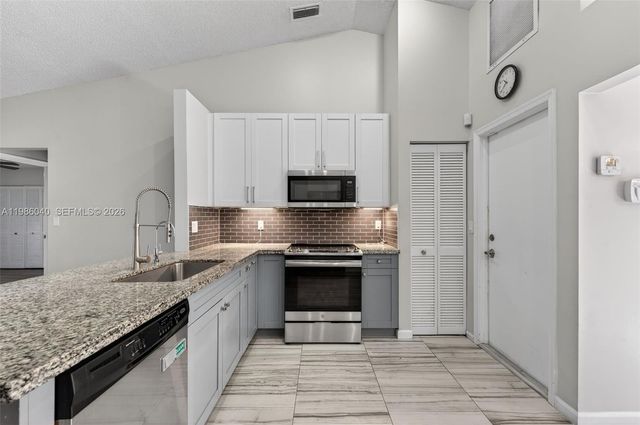 1905 NW 77th Ter, Margate, FL 33063