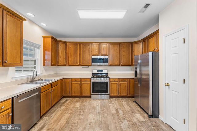 2509 OAK TREE LN, Woodbridge, VA 22191