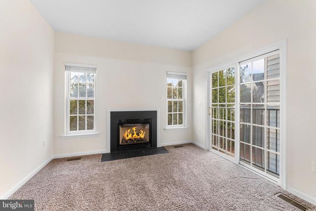 2509 OAK TREE LN, Woodbridge, VA 22191