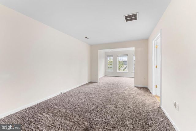 2509 OAK TREE LN, Woodbridge, VA 22191