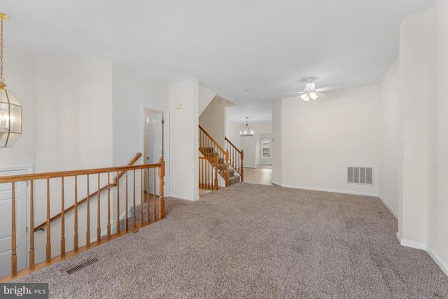 2509 OAK TREE LN, Woodbridge, VA 22191