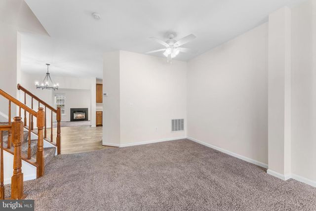 2509 OAK TREE LN, Woodbridge, VA 22191