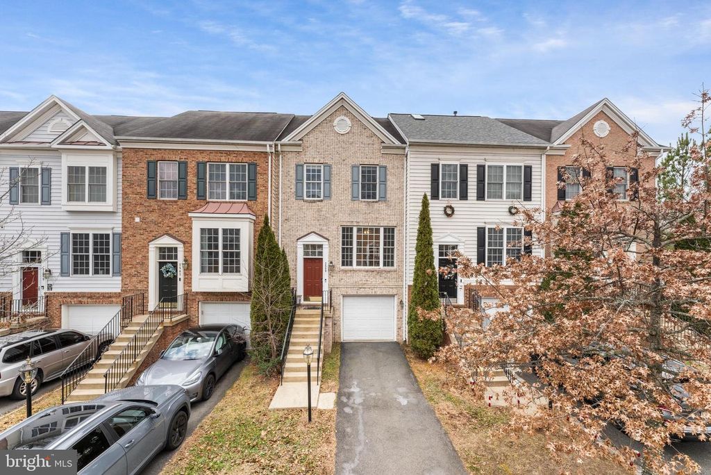 2509 OAK TREE LN, Woodbridge, VA 22191