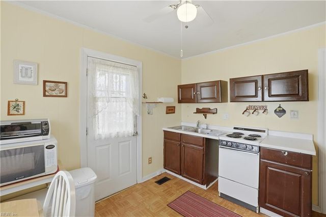 1234 Kay AVE, Chesapeake, VA 23324