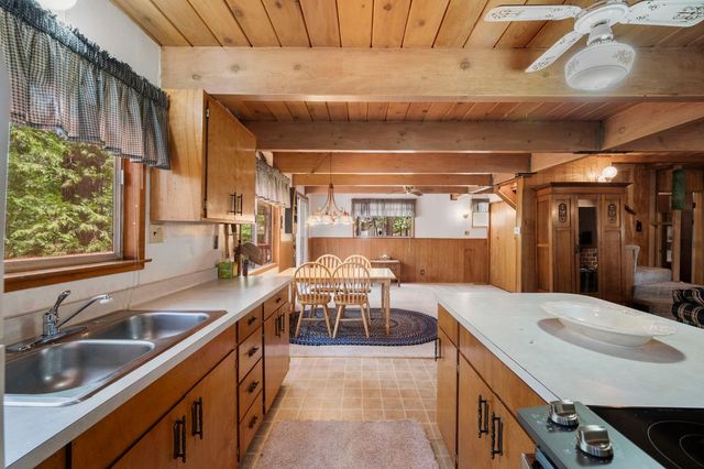 2567 Murphys Dr, Arnold, CA 95223