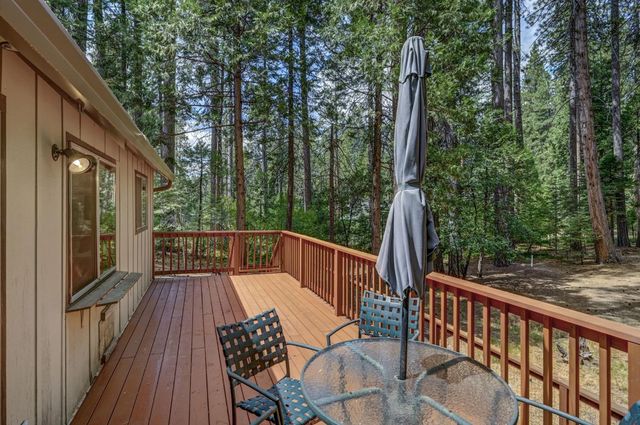 2567 Murphys Dr, Arnold, CA 95223