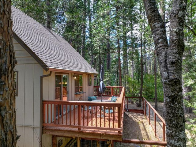 2567 Murphys Dr, Arnold, CA 95223