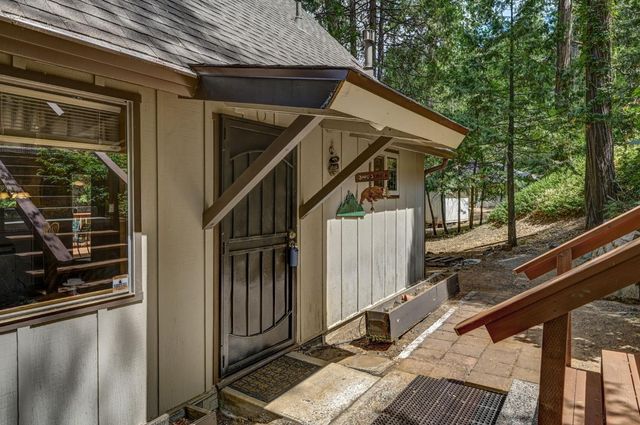 2567 Murphys Dr, Arnold, CA 95223