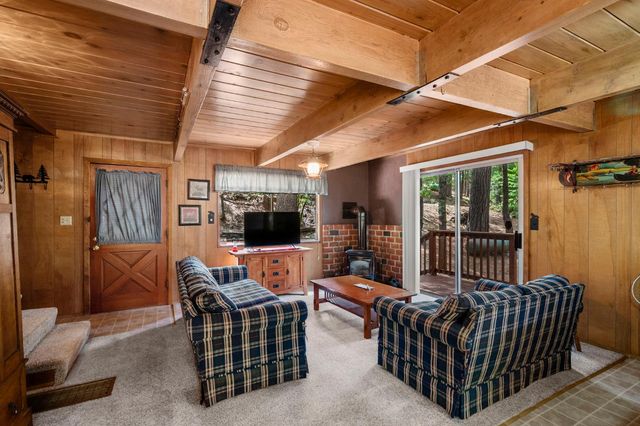 2567 Murphys Dr, Arnold, CA 95223