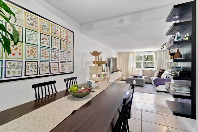 6217 SW 78th St 2B, South Miami, FL 33143
