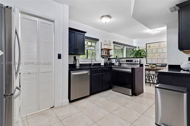 6217 SW 78th St 2B, South Miami, FL 33143