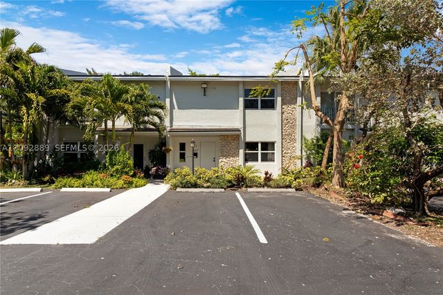 6217 SW 78th St 2B, South Miami, FL 33143
