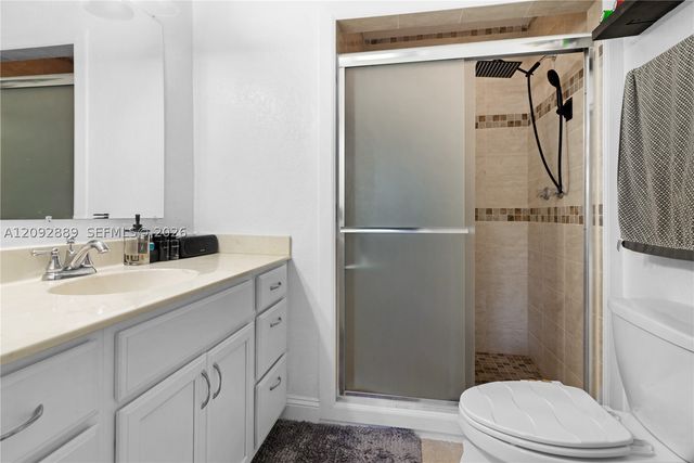 6217 SW 78th St 2B, South Miami, FL 33143