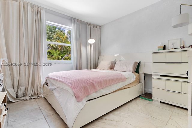 6217 SW 78th St 2B, South Miami, FL 33143