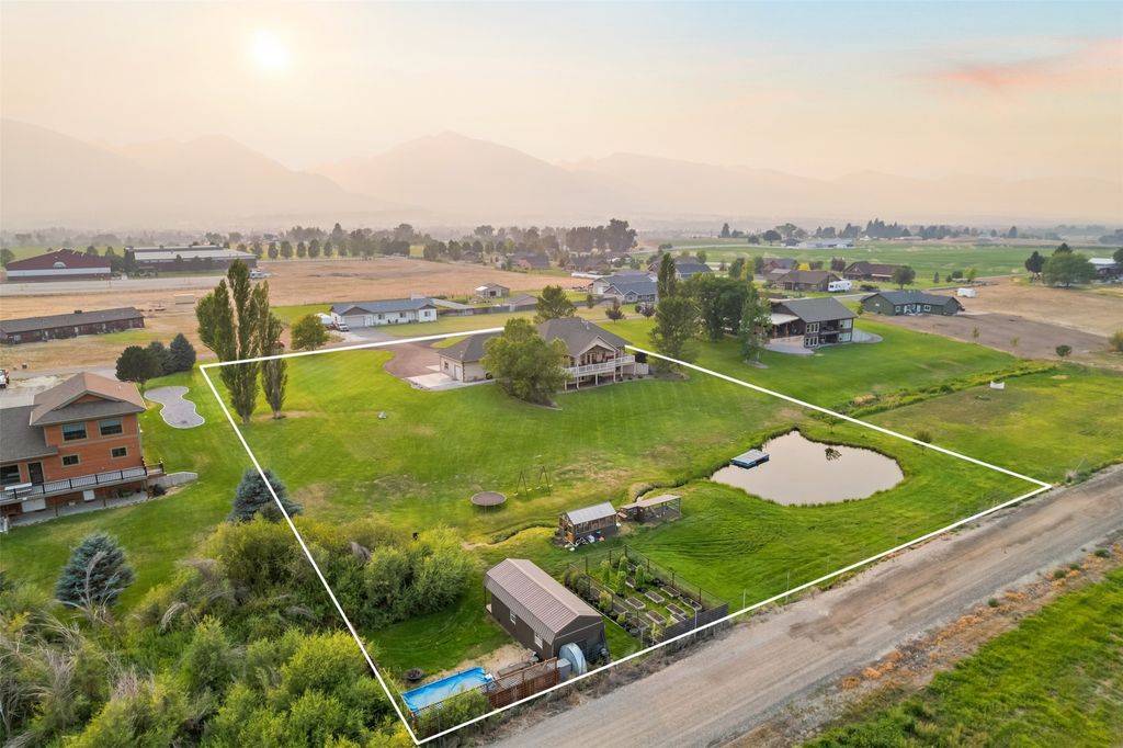 126 Jet Lane, Hamilton, MT 59840 photo 2