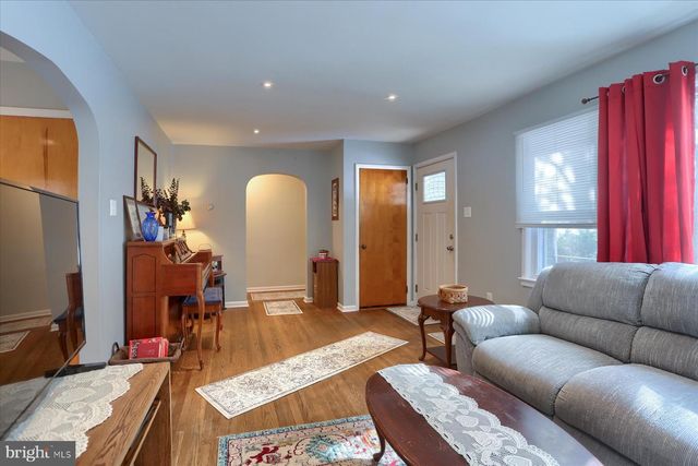 144 MAHANTONGO DR, Pottsville, PA 17901