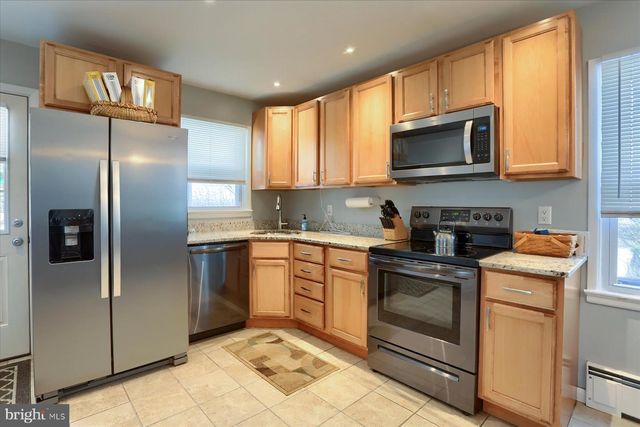 144 MAHANTONGO DR, Pottsville, PA 17901