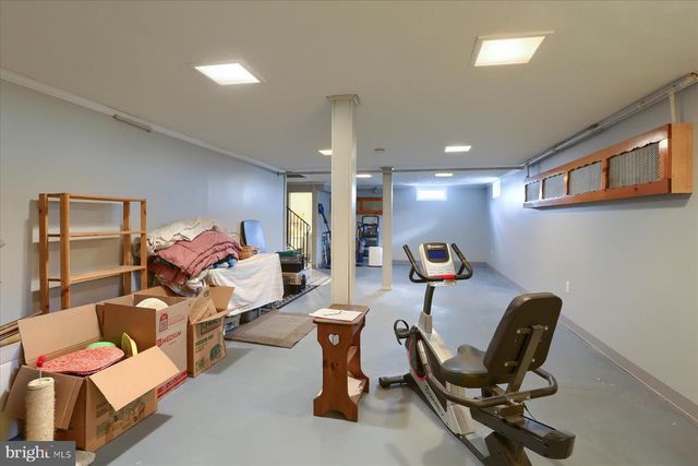 144 MAHANTONGO DR, Pottsville, PA 17901