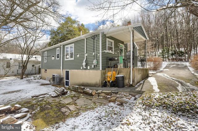 144 MAHANTONGO DR, Pottsville, PA 17901