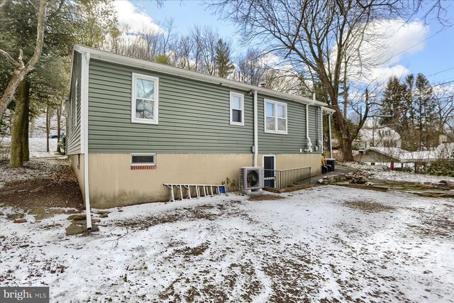 144 MAHANTONGO DR, Pottsville, PA 17901