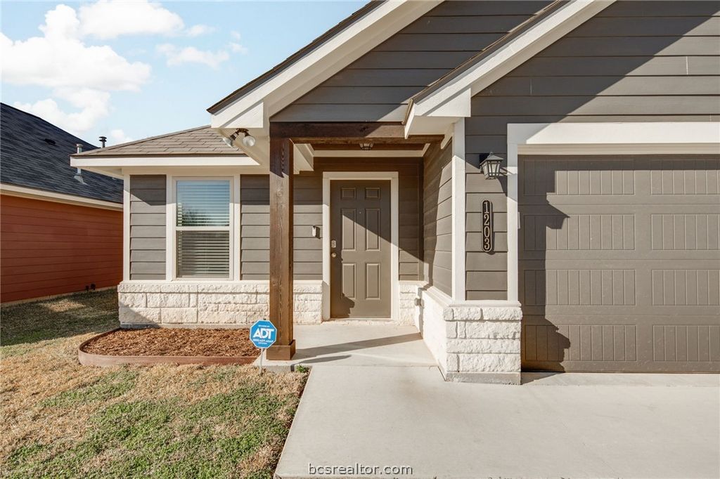 1203 High Street Street, Navasota, TX 77868 — photo 4